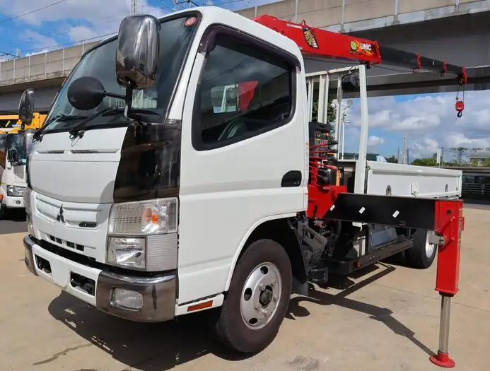 三菱 キャンター 小型 クレーン付 床鉄板 4段 の中古トラック【車両No.152560】