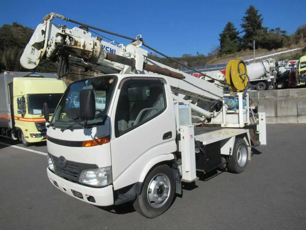 日野 デュトロ 小型 高所・建柱車 建柱車 BDG-XZU354E の中古トラック【車両No.180698】