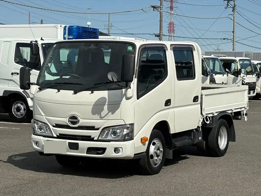 日野 デュトロ 小型 平ボディ Wキャブ(ダブルキャブ) 2RG-XZU605M｜画像1
