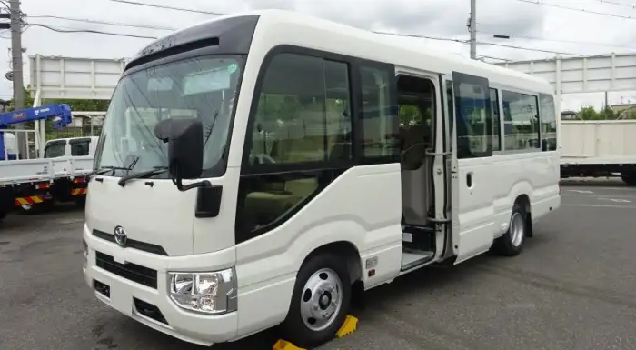 トヨタ コースター 小型 バス マイクロバス 2KG-GDB70 の中古トラック【車両No.192658】