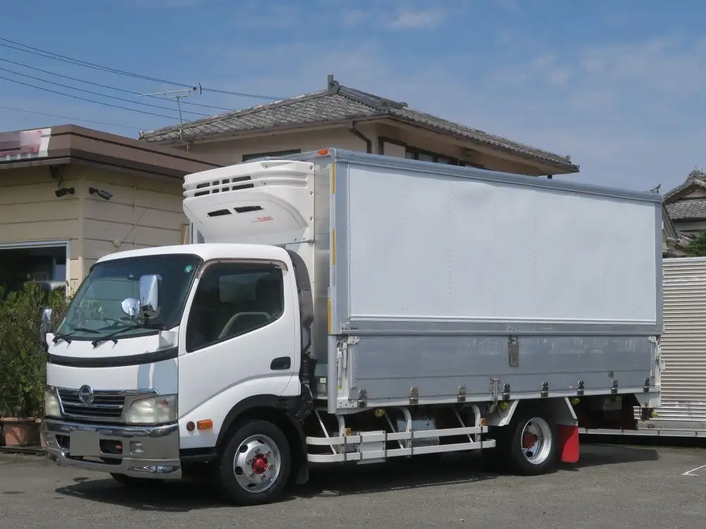 日野 デュトロ 小型 冷凍冷蔵 冷凍ウイング 中温 の中古トラック【車両No.192762】