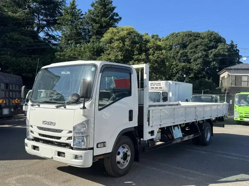 いすゞ エルフ 小型 平ボディ 2RG-NPR88YN R2 の中古トラック【車両No.193911】