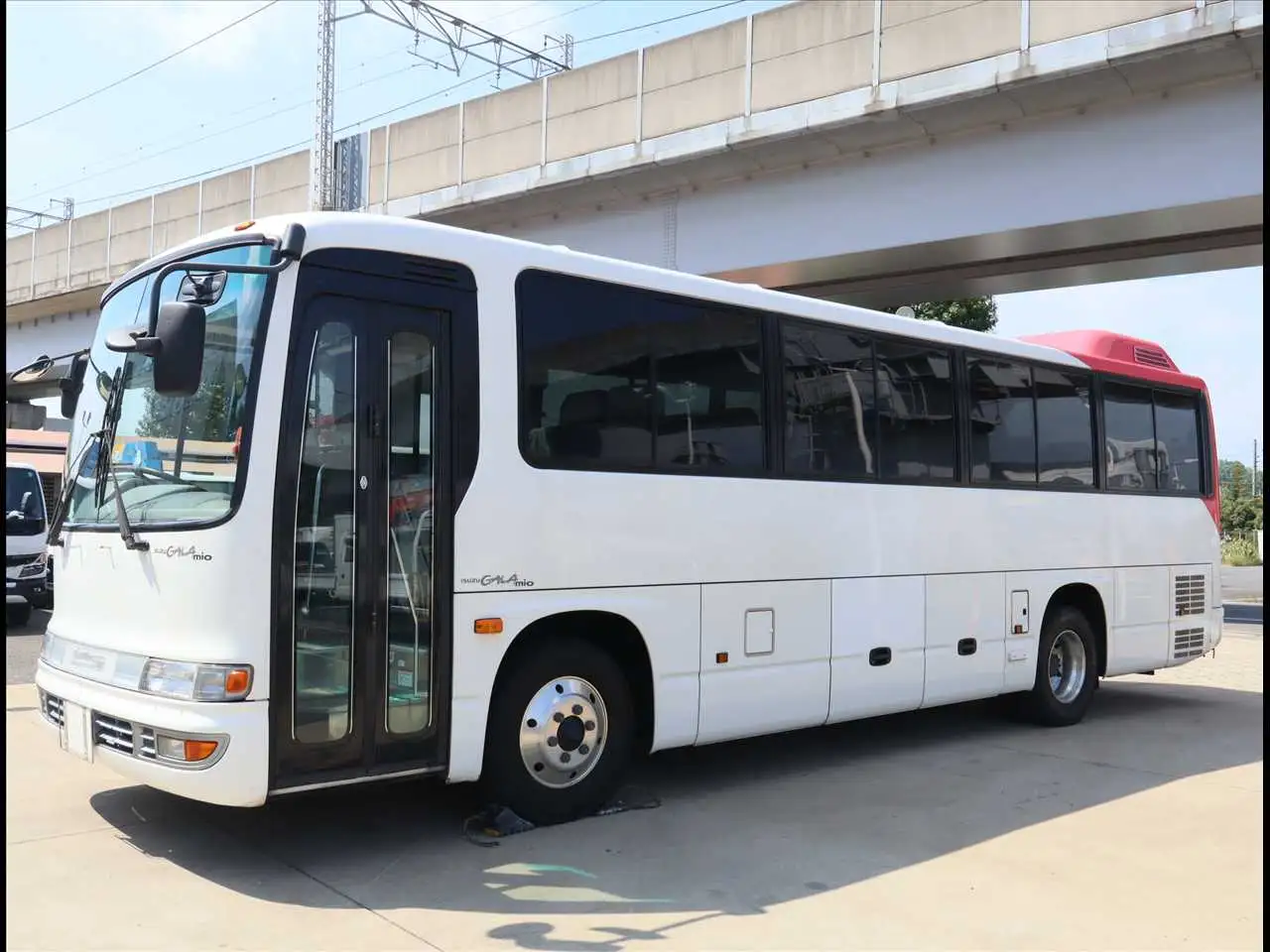 いすゞ ガーラミオ 中型/増トン バス 観光バス の中古トラック
